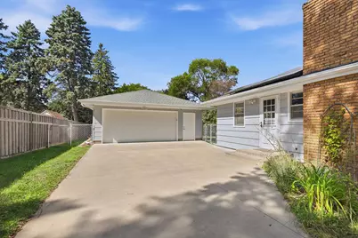 3093 Wilder Street N, Roseville, MN 55113 - Photo 22