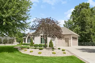 1320 Wicklow Ln SW, Rochester, MN 55902 - Photo 6