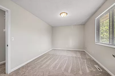 6123 78th Avenue N, Brooklyn Park, MN 55443 - Photo 14