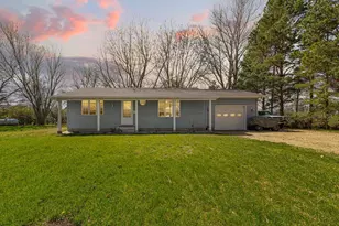 404 3rd Ave, Pemberton, MN 56078 - Photo 2
