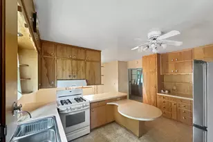 2727 34th St, Slayton, MN 56172 - Photo 4