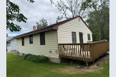 309 7th Avenue NE, Roseau, MN 56751 - Photo 10