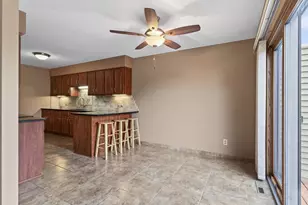 4480 Clover Ln, Eagan, MN 55122 - Photo 10