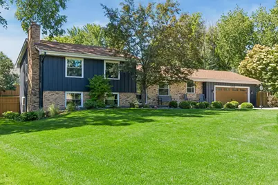 17025 24th Avenue N, Plymouth, MN 55447 - Photo 2