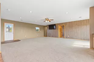 1559 Dickson Dr, Hendricks, MN 56136 - Photo 18