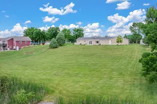 1559 Dickson Dr, Hendricks, MN 56136 - Photo 4