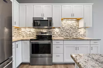 4147 Blakewood Drive, Shakopee, MN 55379 - Photo 6