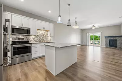 4147 Blakewood Drive, Shakopee, MN 55379 - Photo 4