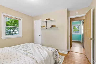 1923 Cottage Avenue E, Saint Paul, MN 55119 - Photo 2