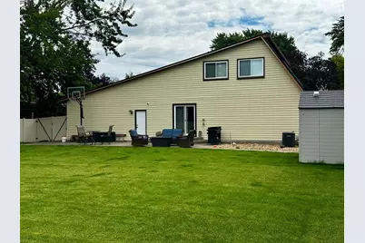 6575 Crosby Avenue, Inver Grove Heights, MN 55076 - Photo 4