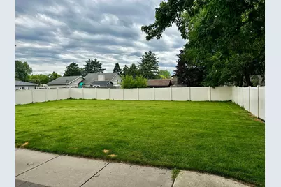 6575 Crosby Avenue, Inver Grove Heights, MN 55076 - Photo 2