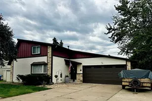 6575 Crosby Ave, Inver Grove Heights, MN 55076 - Photo 1