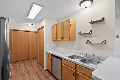 985 106th Lane NW #54, Coon Rapids, MN 55433 - Photo 8