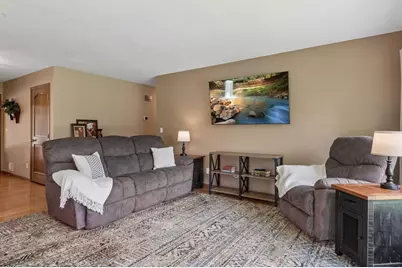 108 Knoll Circle E, Burnsville, MN 55337 - Photo 10