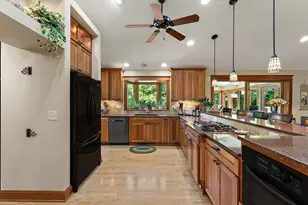 4815 120th St W, Apple Valley, MN 55124 - Photo 10