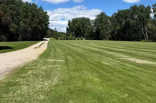 42810 Co Rd 2, Roseau, MN 56751 - Photo 28