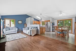 13611 Fox Lake Trail, Faribault, MN 55021 - Photo 8