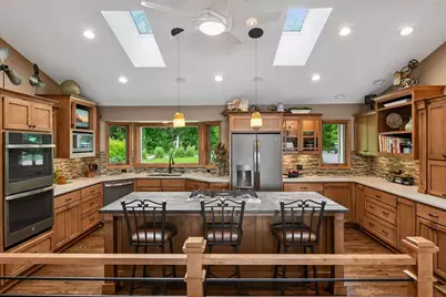 920 Pershing Circle, Burnsville, MN 55306 - Photo 4