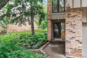 5725 Duncan Ln, Edina, MN 55436 - Photo 4
