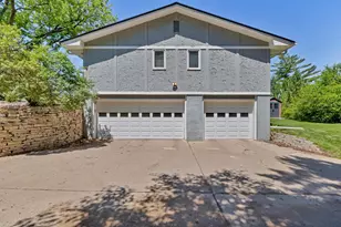 7001 Lanham Ln, Edina, MN 55439 - Photo 52