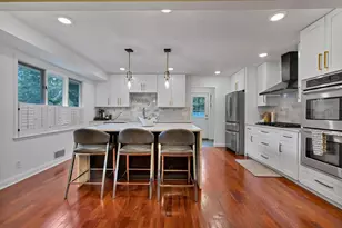 7001 Lanham Ln, Edina, MN 55439 - Photo 6