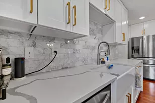 7001 Lanham Ln, Edina, MN 55439 - Photo 10
