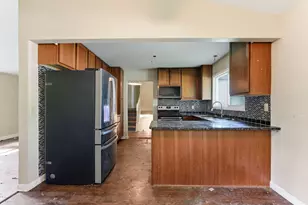 3837 Georgia Ave N, Crystal, MN 55427 - Photo 4