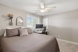 9247 Lake Riley Blvd, Chanhassen, MN 55317 - Photo 18