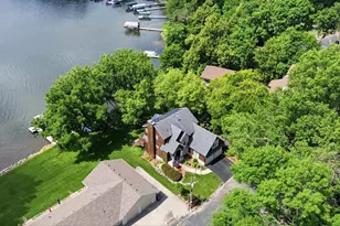 9247 Lake Riley Blvd, Chanhassen, MN 55317 - Photo 4