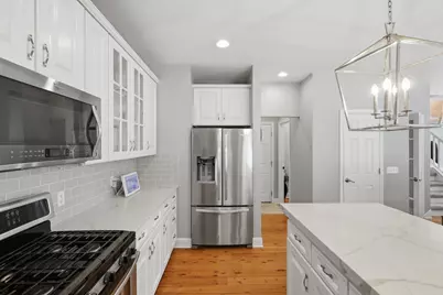 9247 Lake Riley Boulevard, Chanhassen, MN 55317 - Photo 16