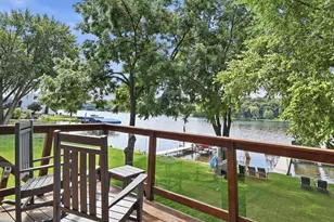 9247 Lake Riley Blvd, Chanhassen, MN 55317 - Photo 46