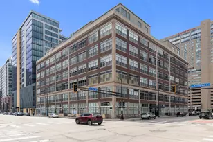 521 S 7th St, Minneapolis, MN 55415 - Photo 1