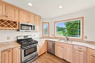 642 Union Ct, Cannon Falls, MN 55009 - Photo 8