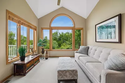 10730 Kiawah Drive, Eden Prairie, MN 55344 - Photo 12