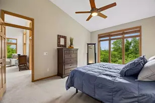 10730 Kiawah Dr, Eden Prairie, MN 55344 - Photo 22