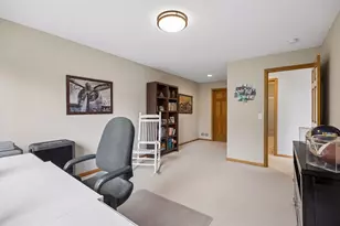10730 Kiawah Dr, Eden Prairie, MN 55344 - Photo 38