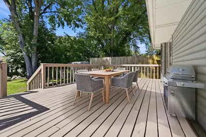 6601 46th Place N, Crystal, MN 55428 - Photo 8