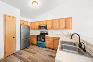 775 Rockford Ave E, Delano, MN 55328 - Photo 6