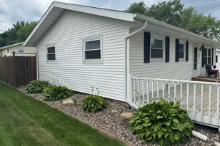 511 6th St NE, Stewartville, MN 55976 - Photo 4