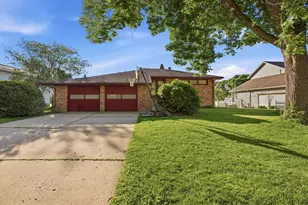 108 31st St NW, Willmar, MN 56201 - Photo 2