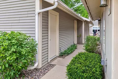 1916 Greenview Place SW, Rochester, MN 55902 - Photo 24