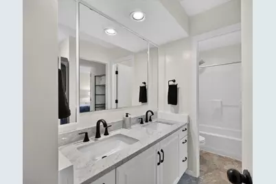 1916 Greenview Place SW, Rochester, MN 55902 - Photo 18