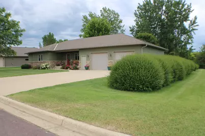 409 Fox Lake Avenue, Sherburn, MN 56171 - Photo 4