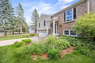 662 Pinewood Dr, Shoreview, MN 55126 - Photo 26