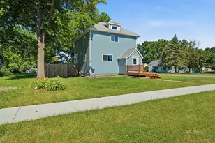 90 5th Ave NW, Wells, MN 56097 - Photo 2