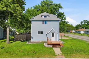 90 5th Ave NW, Wells, MN 56097 - Photo 38