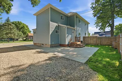 90 5th Avenue NW, Wells, MN 56097 - Photo 6