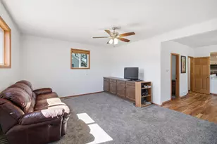 90 5th Ave NW, Wells, MN 56097 - Photo 10