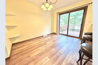 301 Southview Drive, Marshall, MN 56258 - Photo 8