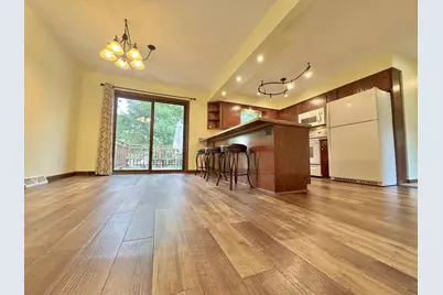 301 Southview Drive, Marshall, MN 56258 - Photo 4